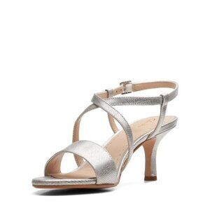 NWB Clarks silver metallic strappy sandal with kitten heel Size 9.5 (says 10)